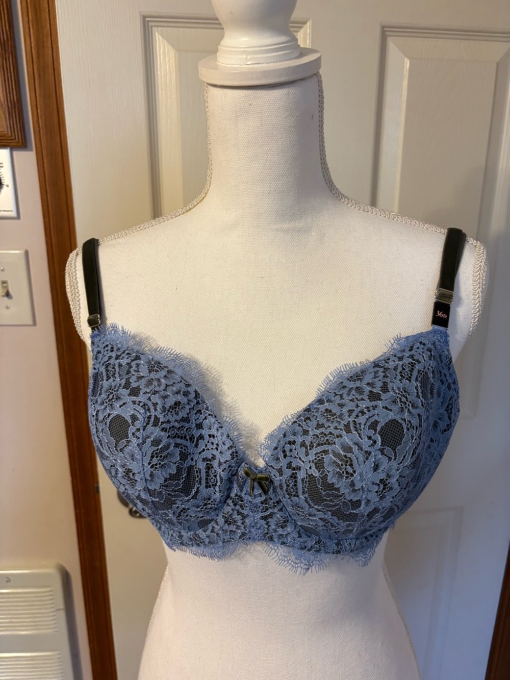 Victoria secret Women's Light Blue Bra with Adjustable Straps